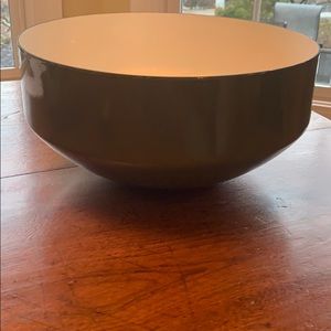 Avocado green enamel copco serving bowl
